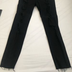 I am selling black jean leggings